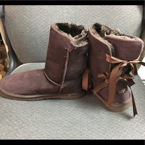 New Ugg boots size 11 fits like a 10